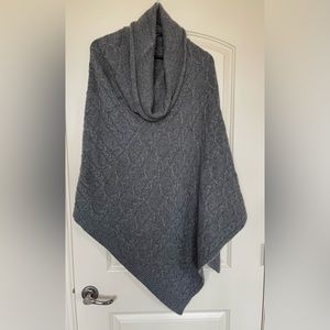 100% Cashmere Poncho